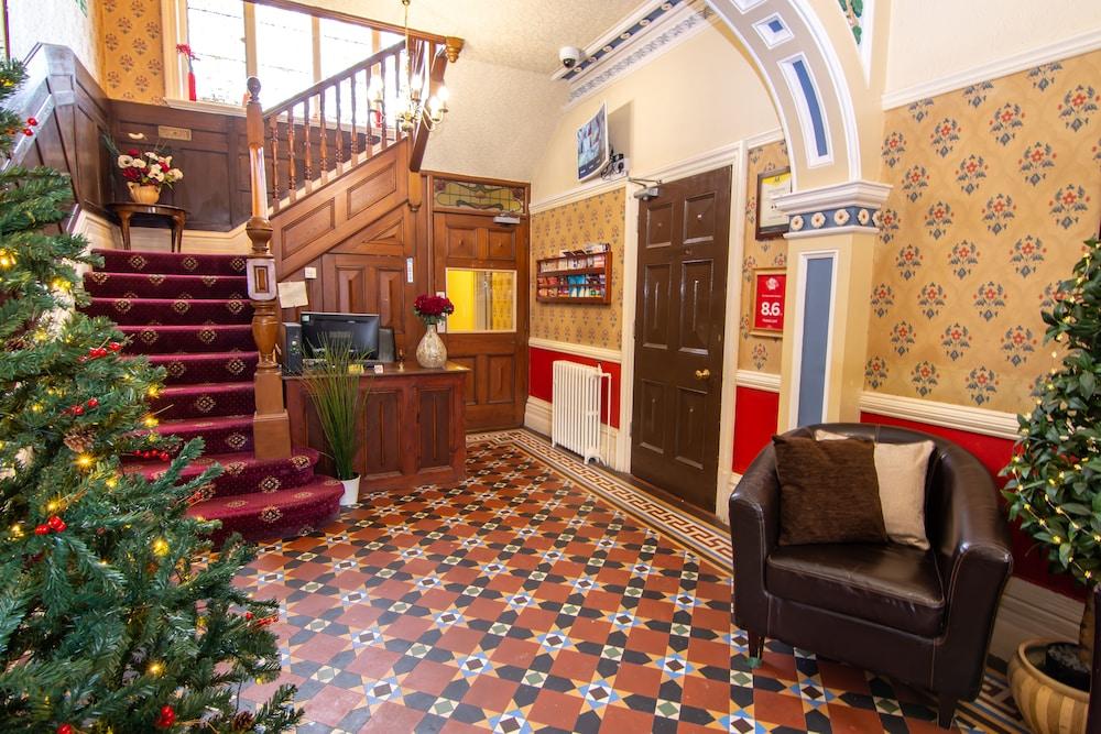 Trivelles Park Hotel Πρέστον Εξωτερικό φωτογραφία