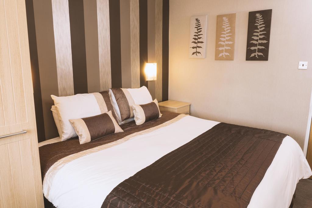 Trivelles Park Hotel Πρέστον Εξωτερικό φωτογραφία