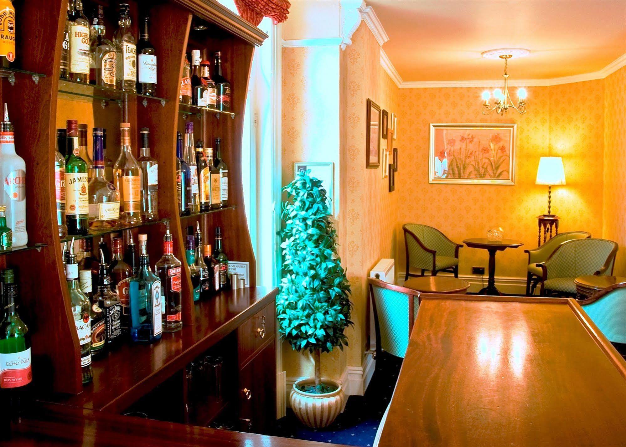 Trivelles Park Hotel Πρέστον Εξωτερικό φωτογραφία